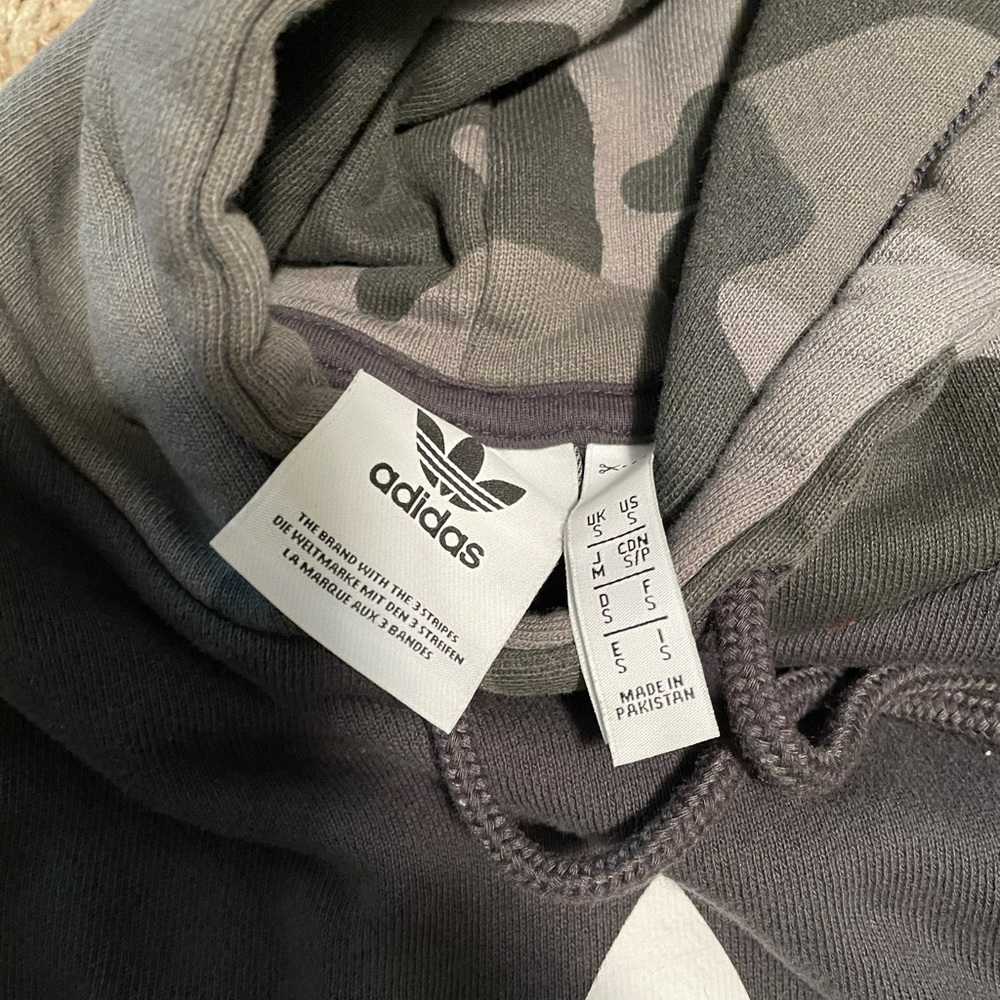 adidas gazelle silver green womens Original logo Hoodie – No Audience main image 0